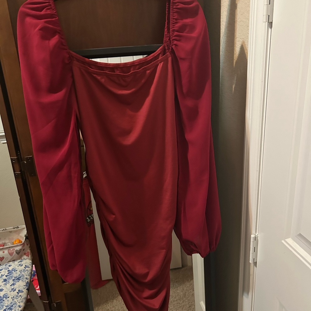 Elegant Red Long Sleeve Dress